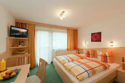 1_haus_birgit_pettneu_doppelzimmer