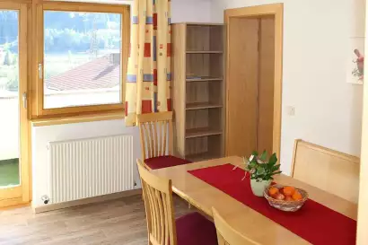 1_haus_birgit_pettneu_appartement_kueche