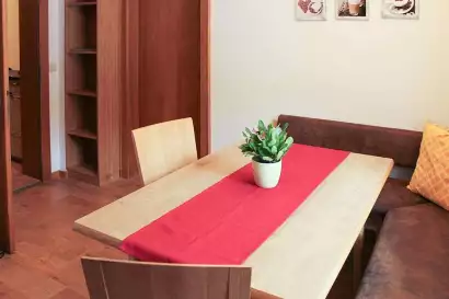 2_haus_birgit_pettneu_appartement_kueche