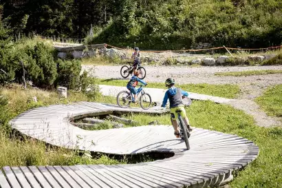 Biken_Verwall_Eldorado_Familie_Sommer-TVB-St-Anton-am-Arlberg_Patrick-Baetz