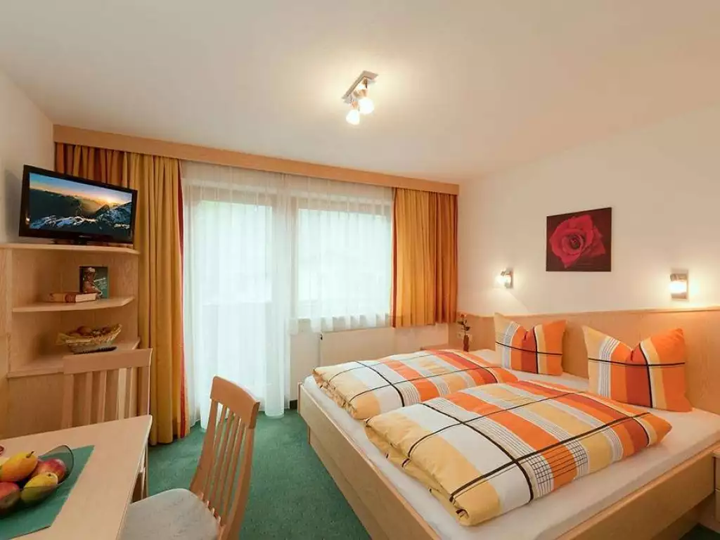 Doppelzimmer mit Balkon