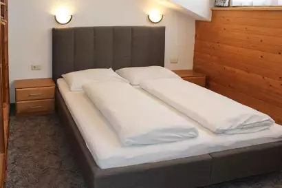 5_haus_birgit_pettneu_appartement_zimmer